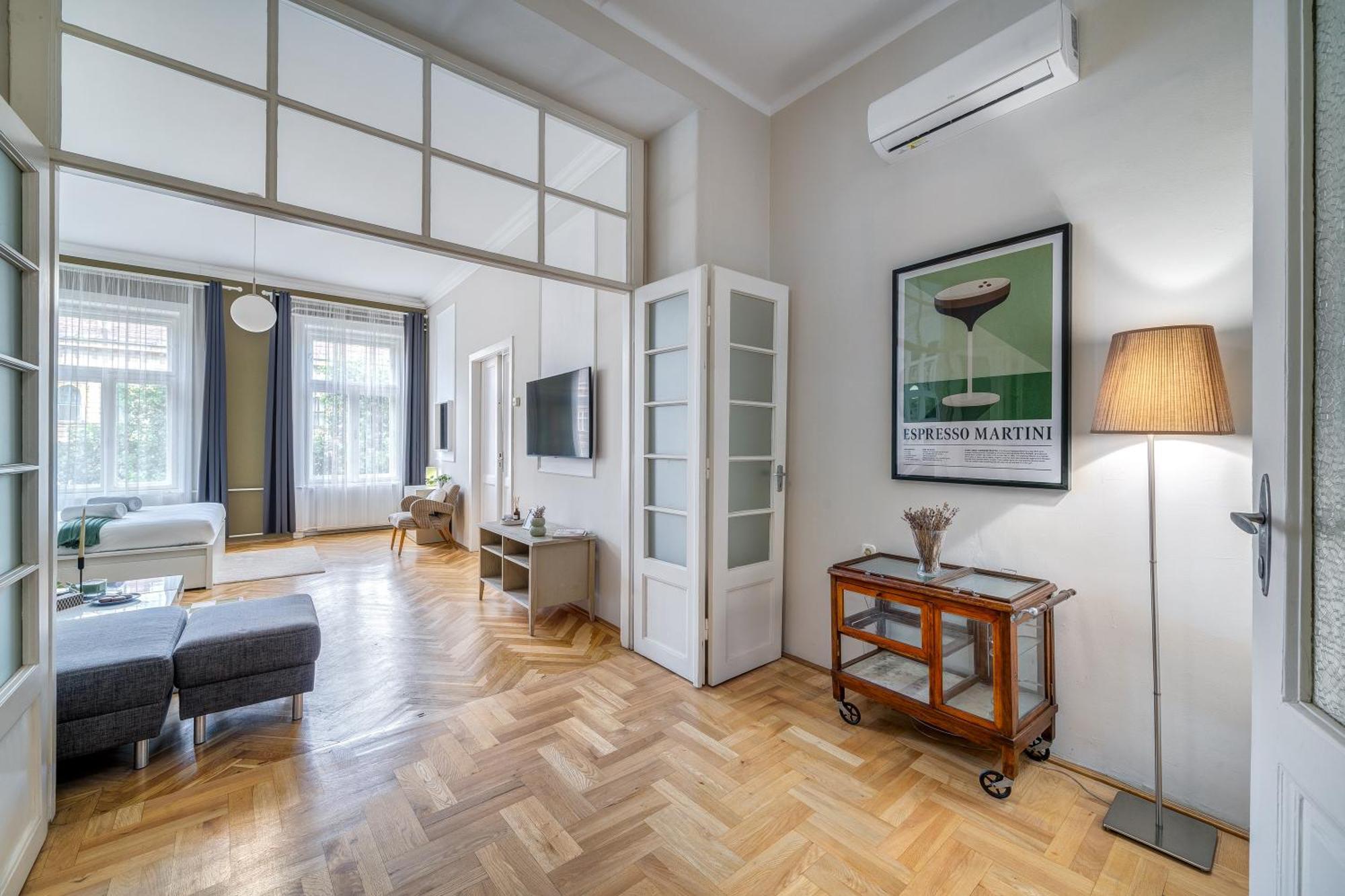 Jokai Hideaway Budapeste Exterior foto